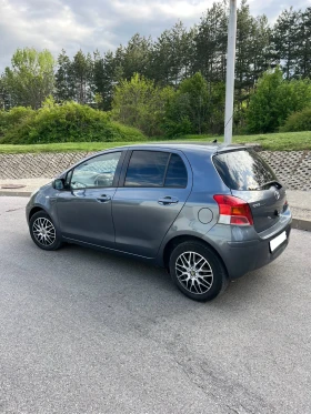 Обява за продажба на Toyota Yaris 1.33 VVTi 6ck ~8 399 лв. - изображение 2