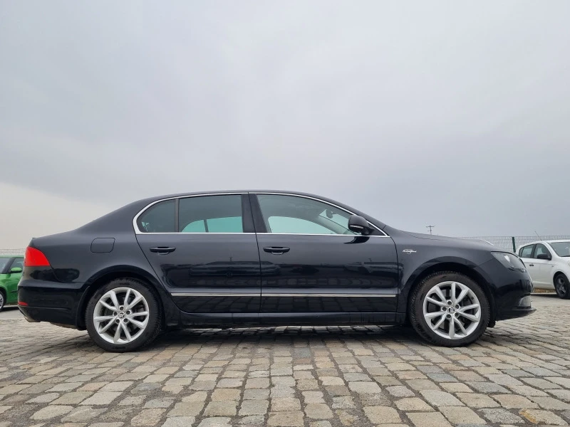 Skoda Superb 3.6 V6 4x4 Laurin & Klement, снимка 1 - Автомобили и джипове - 42079855