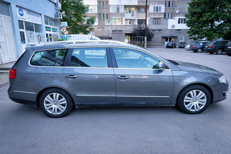 VW Passat 2.0TDI BMP 4x4 Highline, снимка 7 - Автомобили и джипове - 46979716