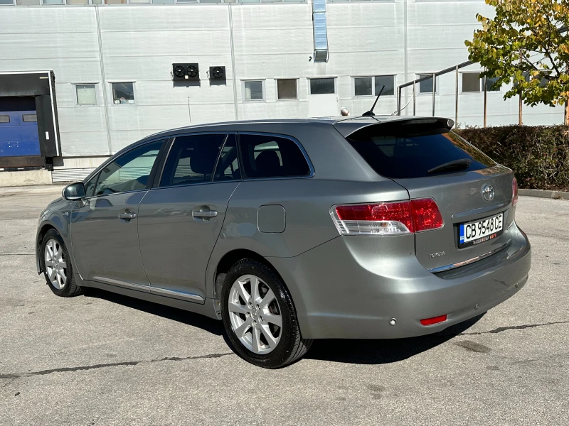 Toyota Avensis 2.2D4D 150к.с.  Автоматик, снимка 3 - Автомобили и джипове - 47608483