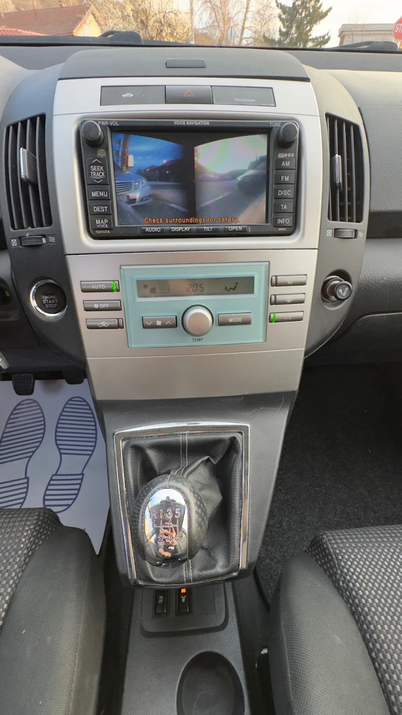 Toyota Corolla verso 7 МЕСТНА, снимка 10 - Автомобили и джипове - 51194488