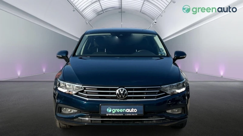 VW Passat VW Passat 2. 0 TDi SCR, Месечна вноска от 490 лв., снимка 4 - Автомобили и джипове - 49328231