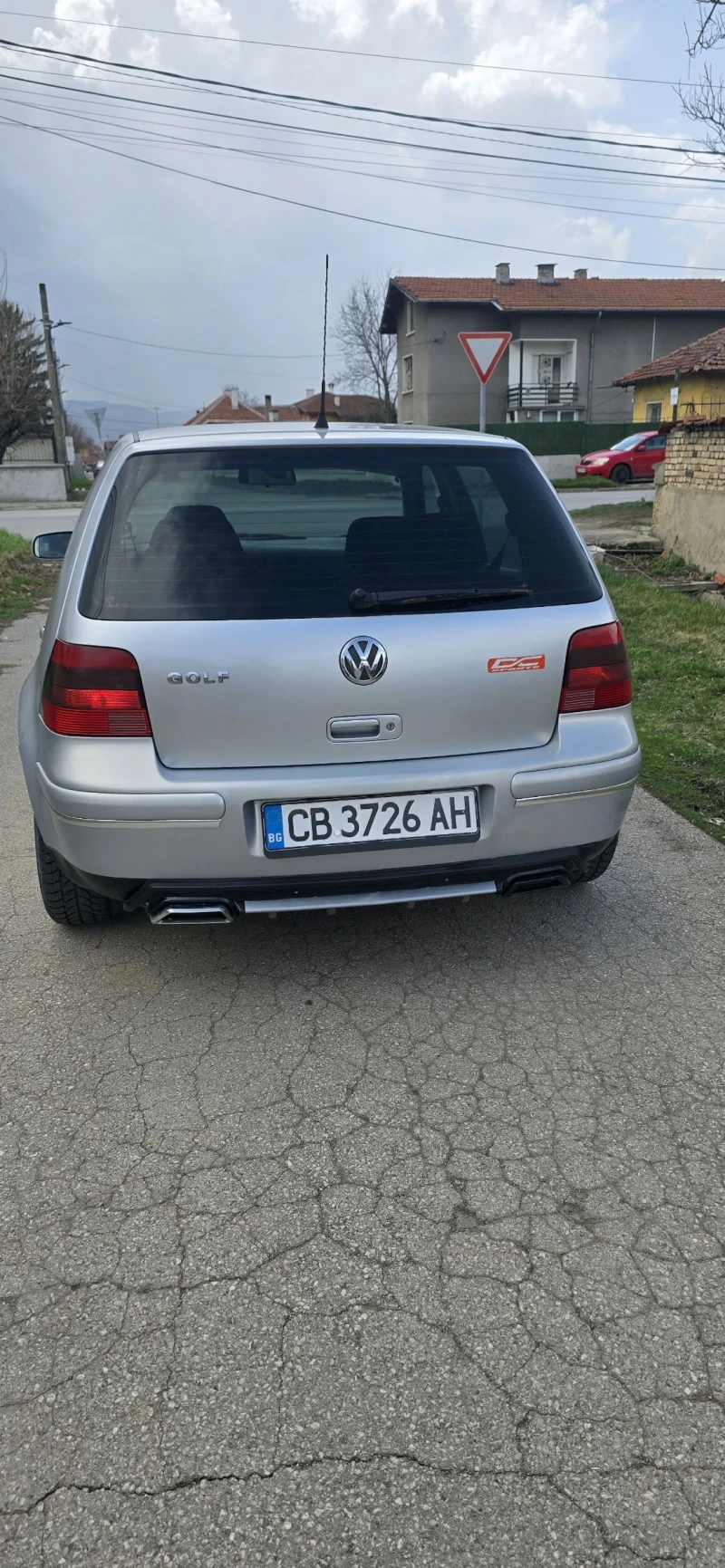 VW Golf, снимка 4 - Автомобили и джипове - 49521597