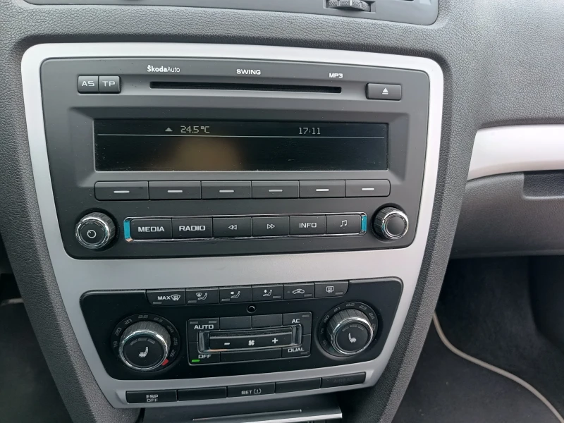 Skoda Octavia, снимка 11 - Автомобили и джипове - 52588054