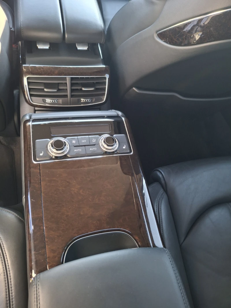 Audi A8, снимка 16 - Автомобили и джипове - 52120111