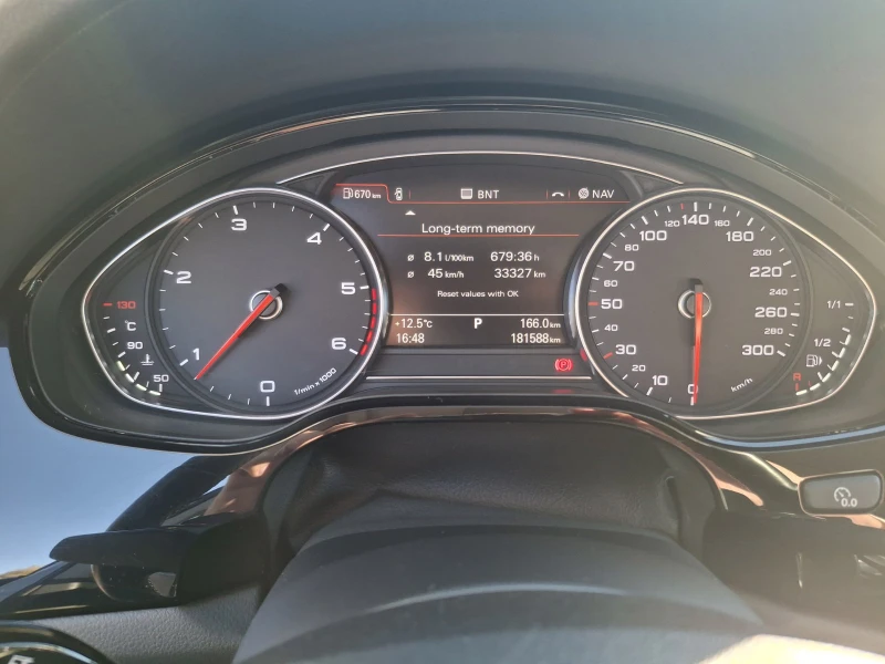 Audi A8, снимка 9 - Автомобили и джипове - 52120111