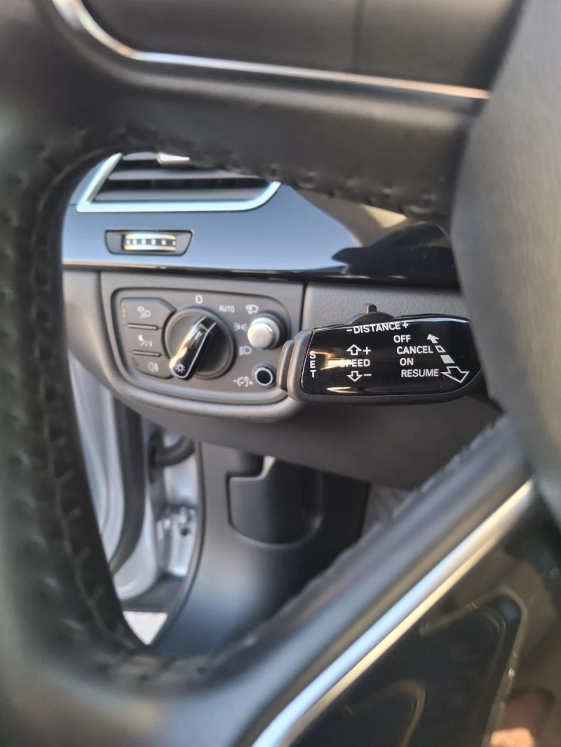 Audi A8, снимка 10 - Автомобили и джипове - 52120111