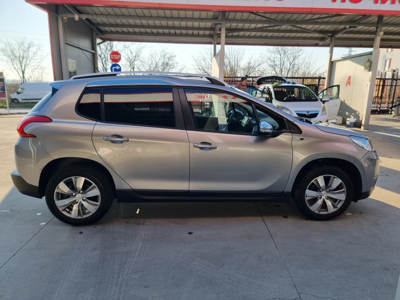 Peugeot 2008 STYLE, снимка 8 - Автомобили и джипове - 52807264