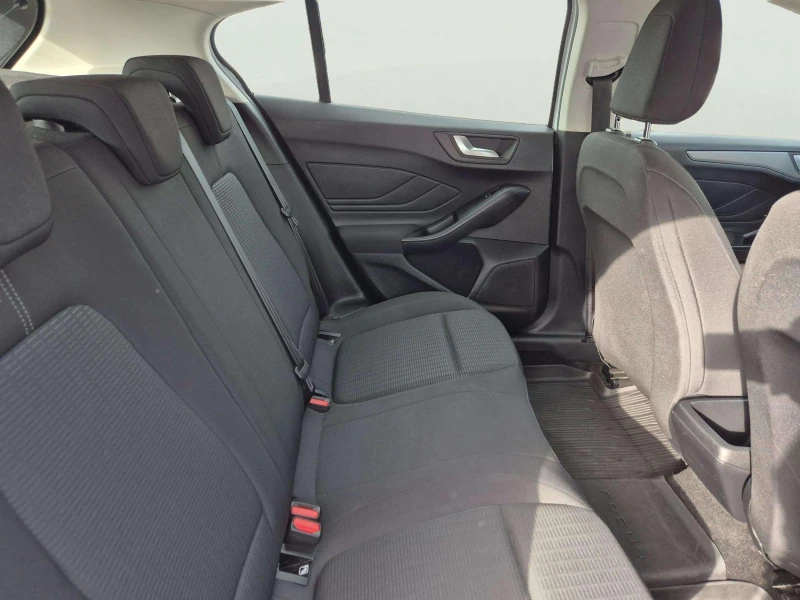 Ford Focus 1.0 EcoBoost, снимка 10 - Автомобили и джипове - 53046668