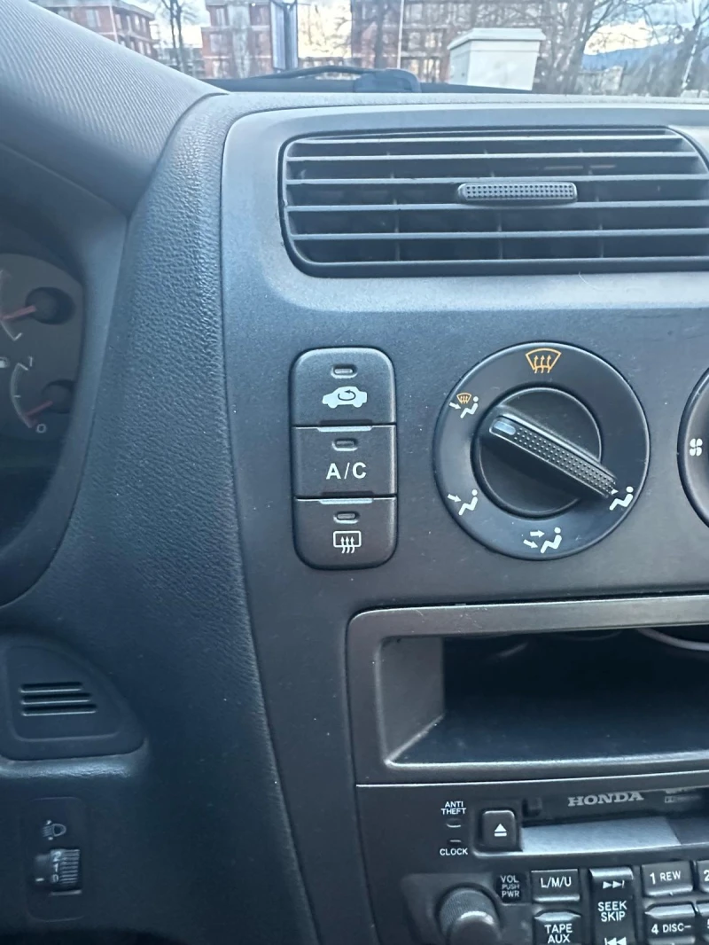 Honda Civic KLIMA* 1.4* 90к.с.* Обслужен* , снимка 15 - Автомобили и джипове - 53489224