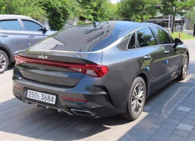 Kia K5 100%реални километри, Гаранция, Осигурена поддръжк - изображение 2