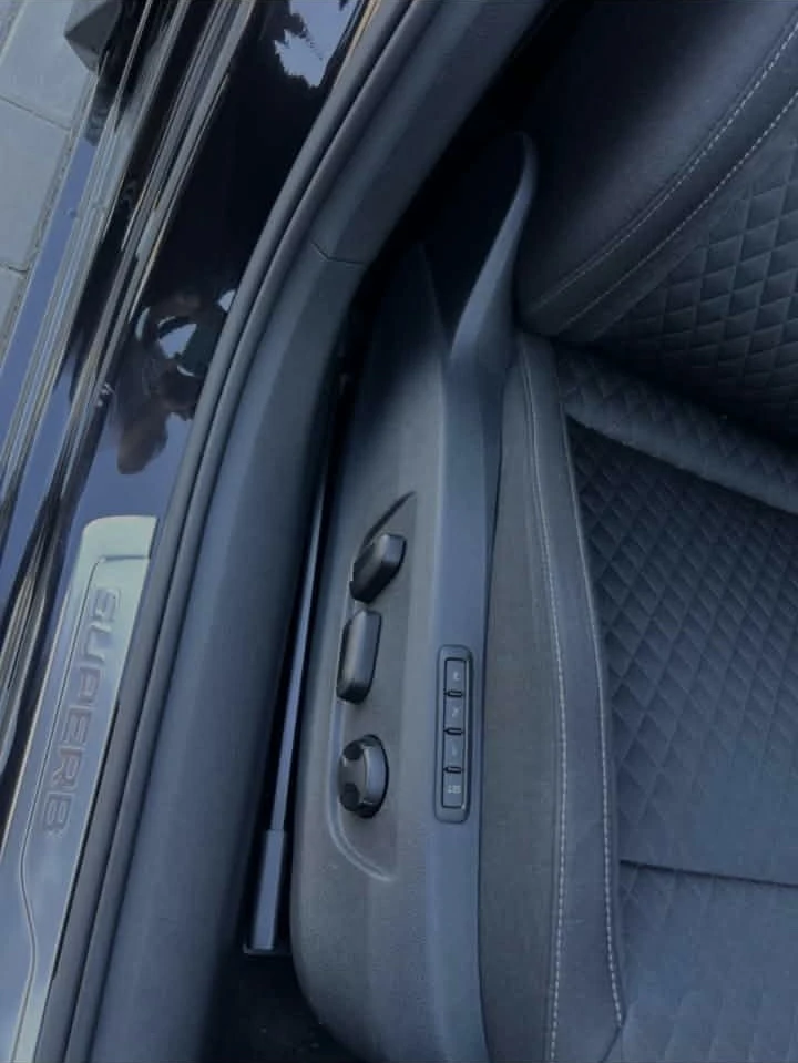 Skoda Superb, снимка 9 - Автомобили и джипове - 53585294