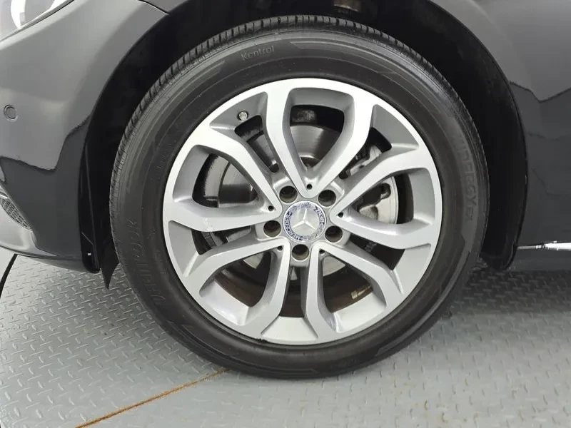 Mercedes-Benz C 200 САМО 30% АВАНС, снимка 5 - Автомобили и джипове - 55947076