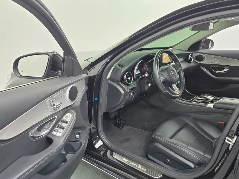 Mercedes-Benz C 200 САМО 30% АВАНС, снимка 10 - Автомобили и джипове - 55947076