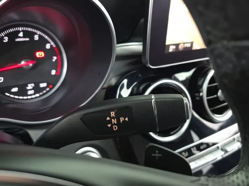 Mercedes-Benz C 200 САМО 30% АВАНС, снимка 9 - Автомобили и джипове - 55947076