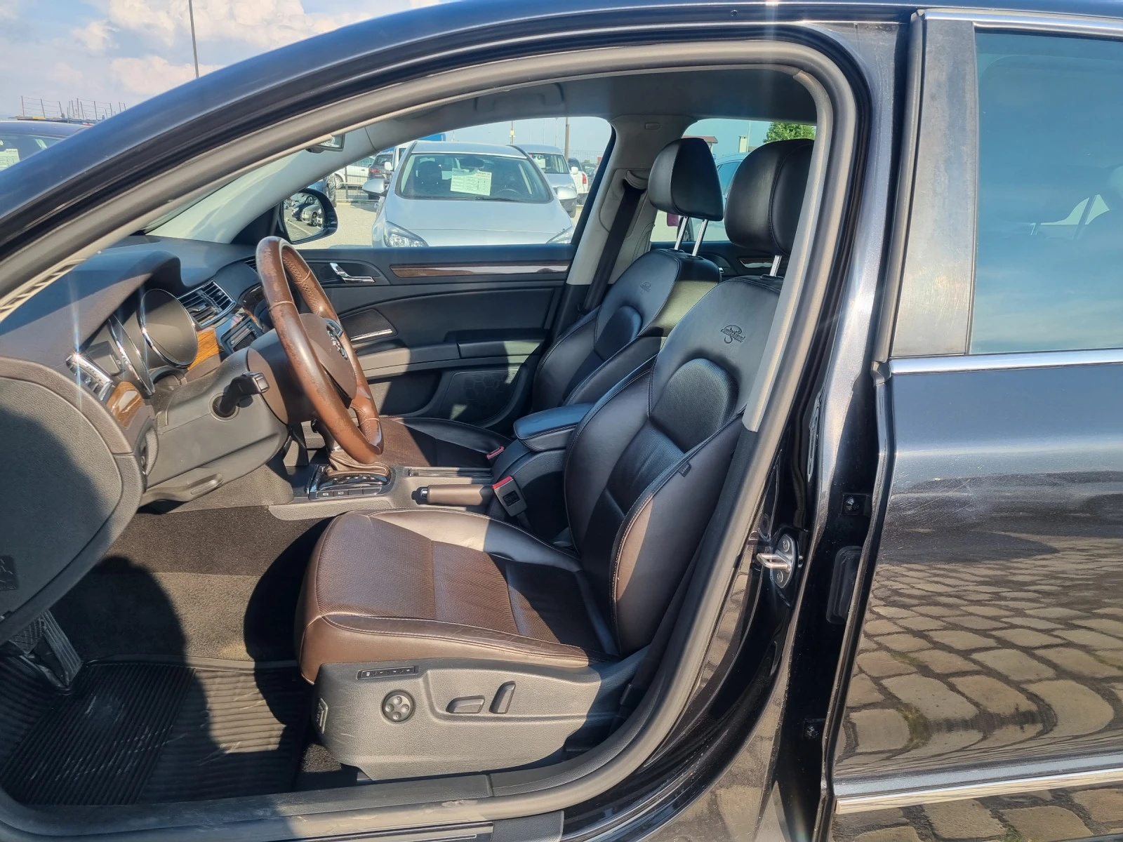 Skoda Superb 3.6 V6 4x4 Laurin & Klement | Mobile.bg   13