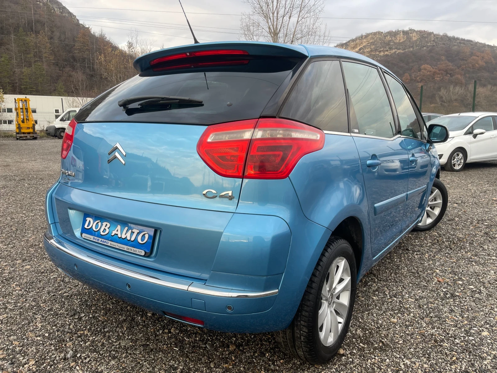 Citroen C4 Picasso 2.0HDI-АВТОМАТИК-EXCLUSIVE - изображение 5