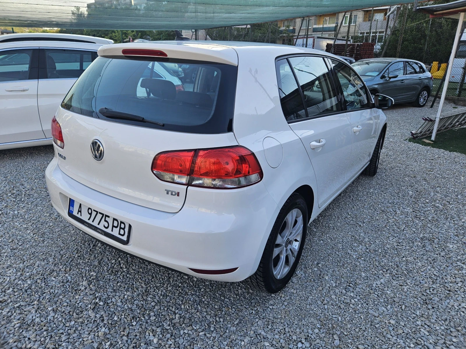 VW Golf 1.6TDI/НАВИ/КЛИМАТРОНИК/100%ОБСЛУЖЕН - изображение 7