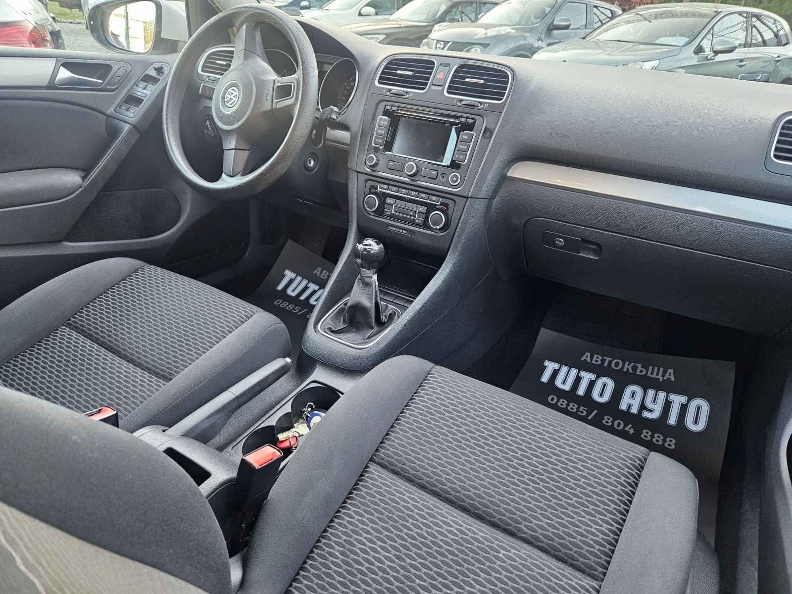 VW Golf 1.6TDI/НАВИ/КЛИМАТРОНИК/100%ОБСЛУЖЕН - изображение 9