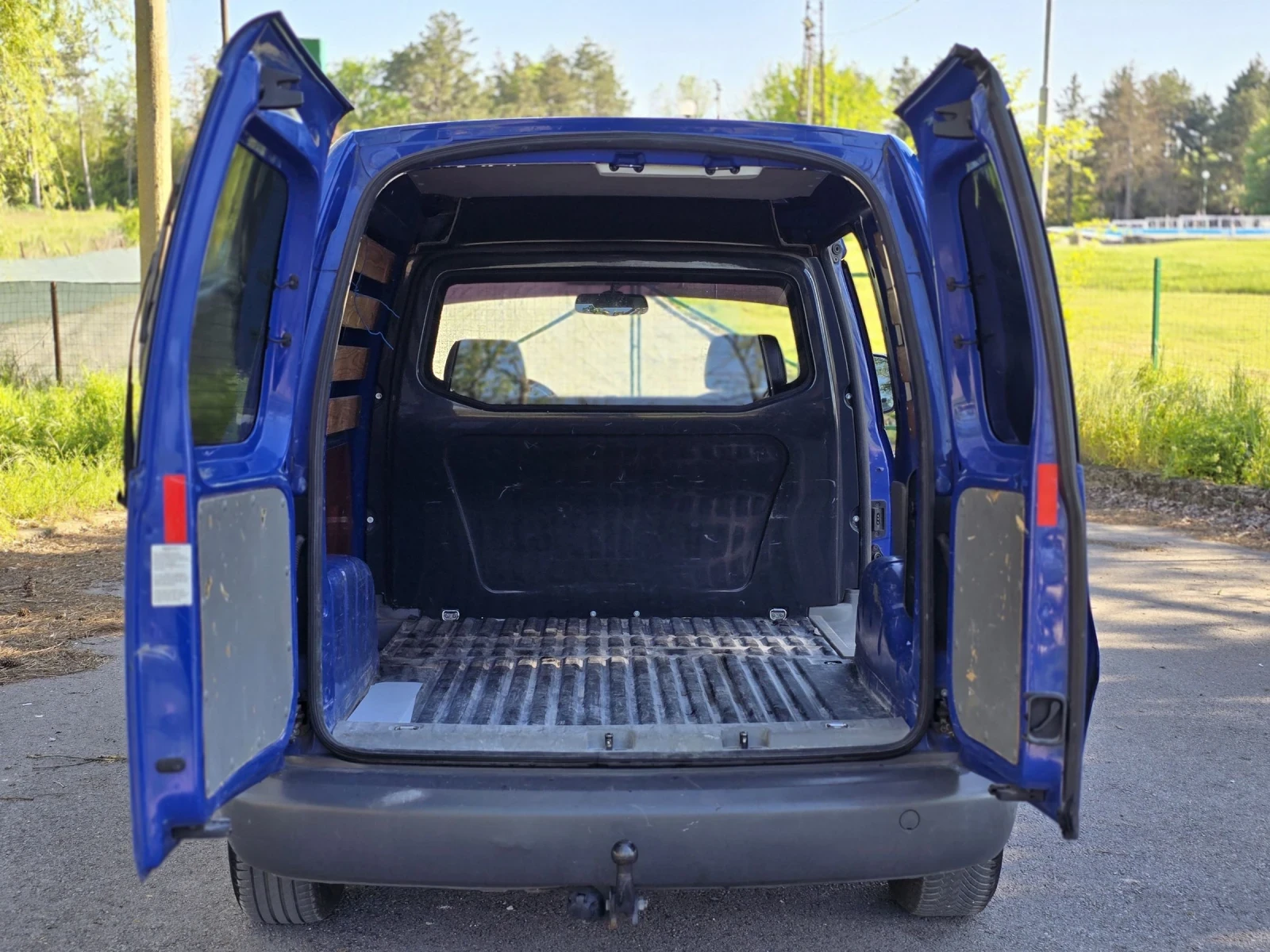 VW Caddy Клима 2008г - изображение 10