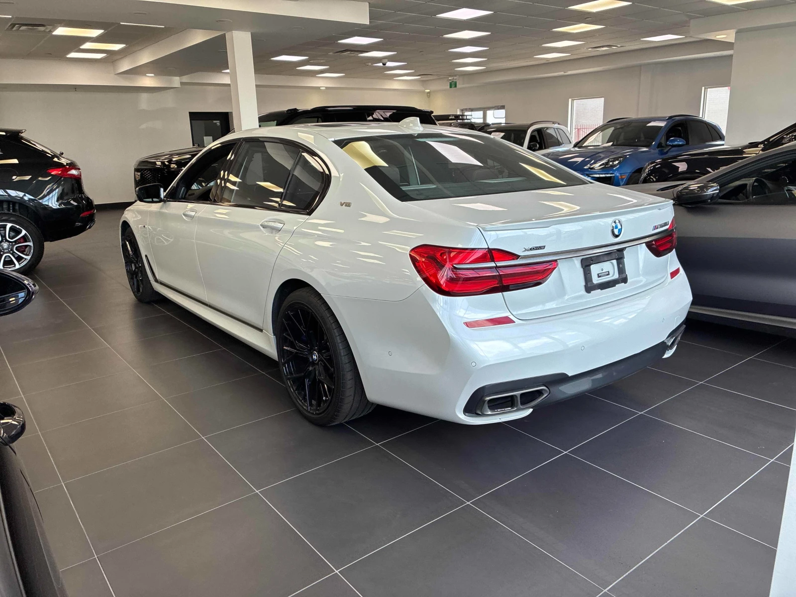 BMW 760 * Li * Xdrive * Pano * V12 - изображение 4