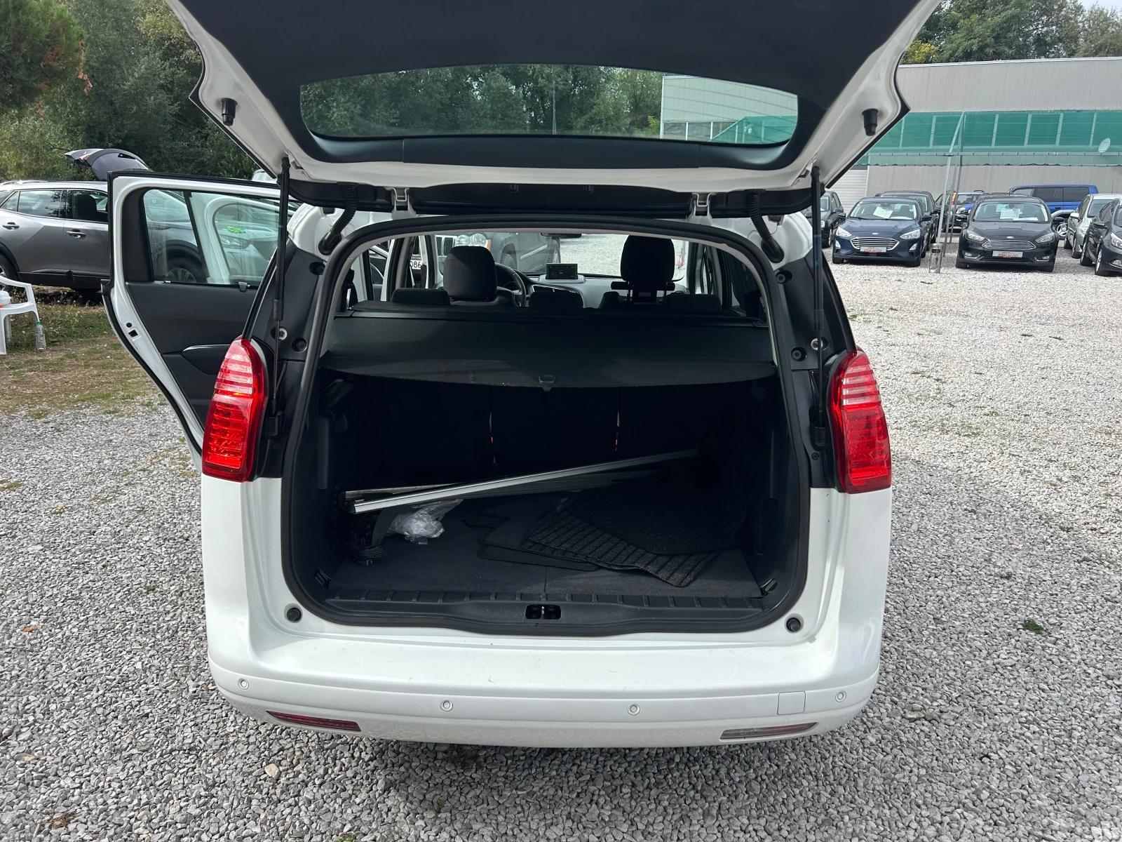 Peugeot 5008 1.6HDI EURO5B 7M | Mobile.bg — изображение 13
