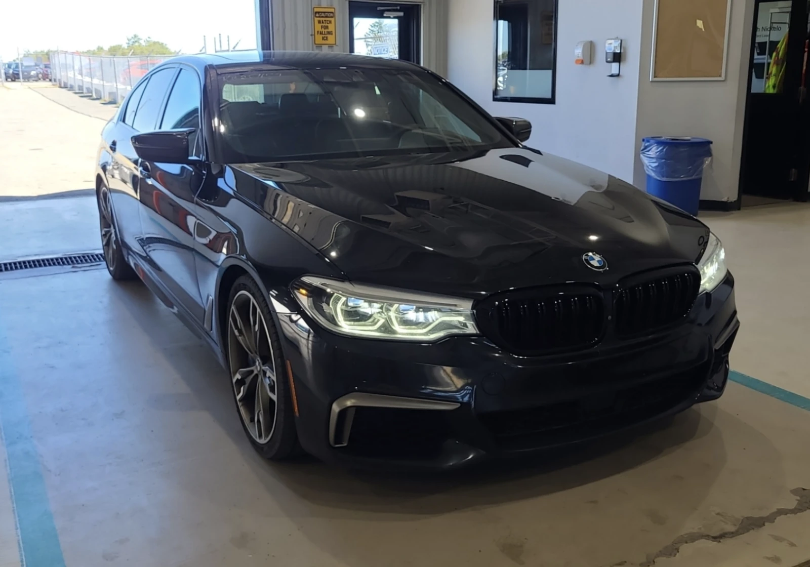 BMW 550 XDRIVE - изображение 2