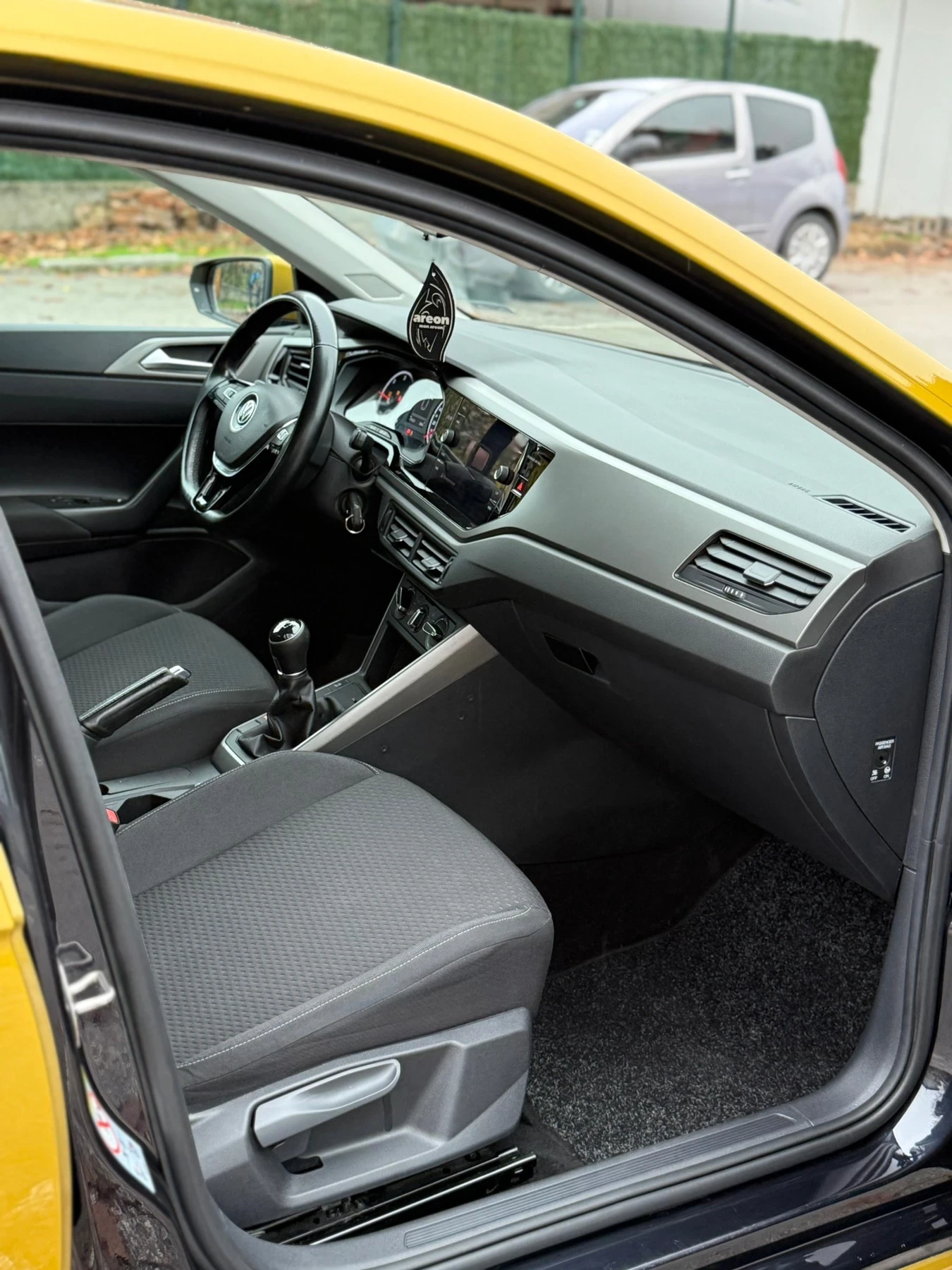 VW Polo  - изображение 9