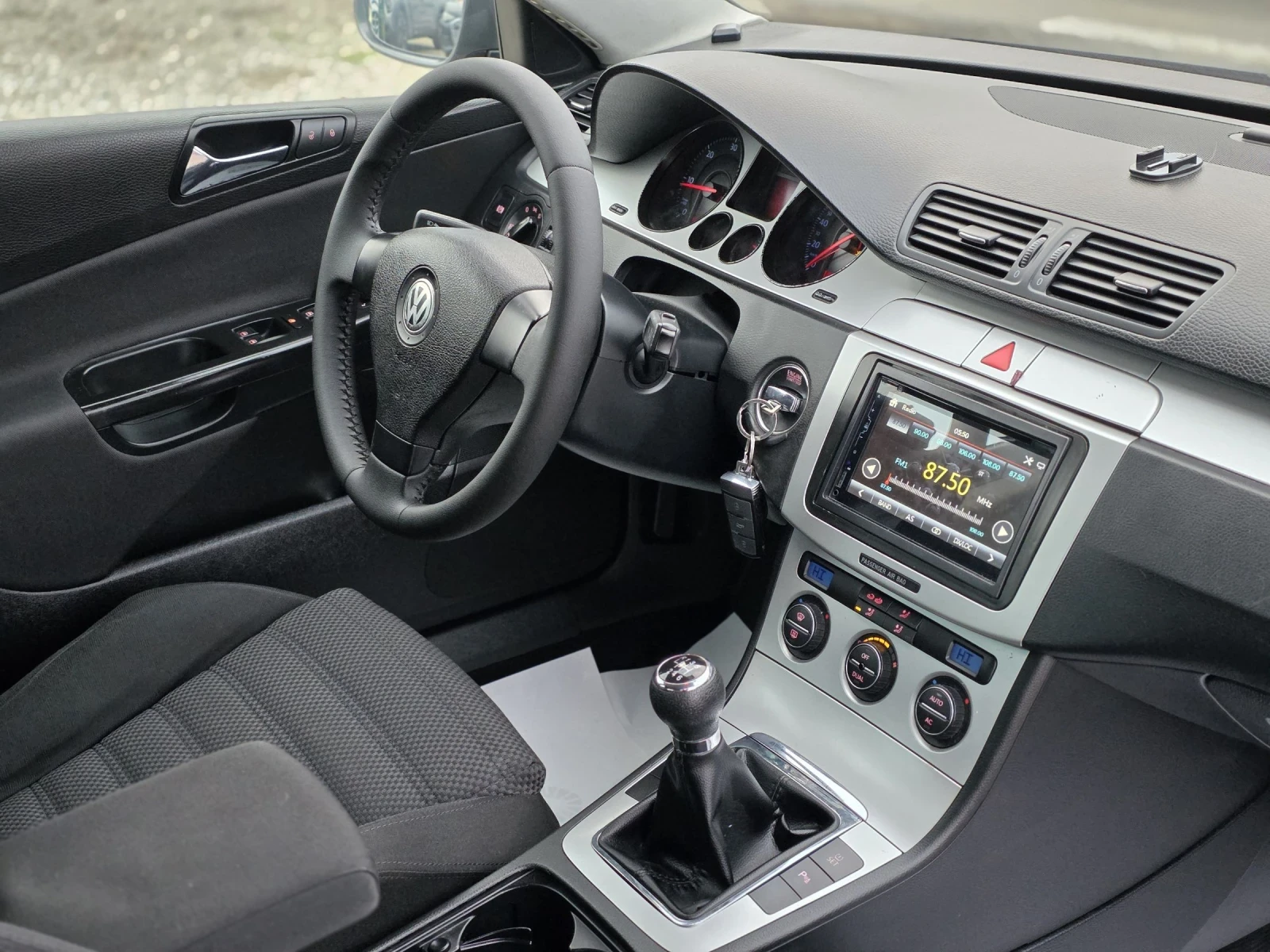 VW Passat 2.0 tdi 140 k.c.  | Mobile.bg   12