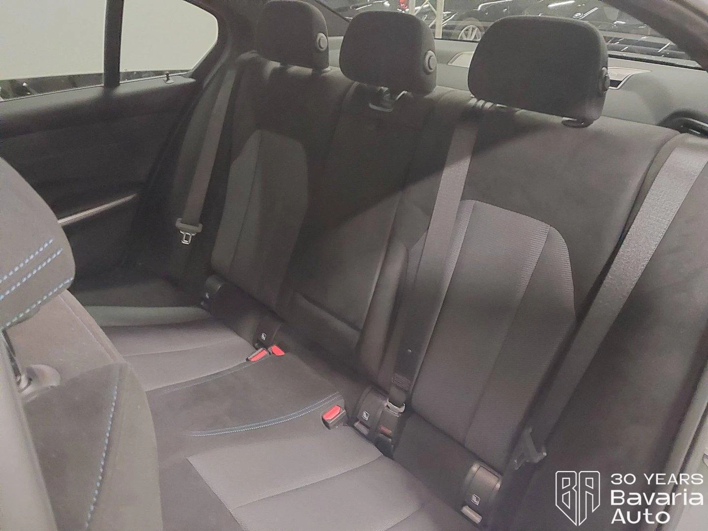 BMW 320 d M Sport Paket Sportautomatic - изображение 8