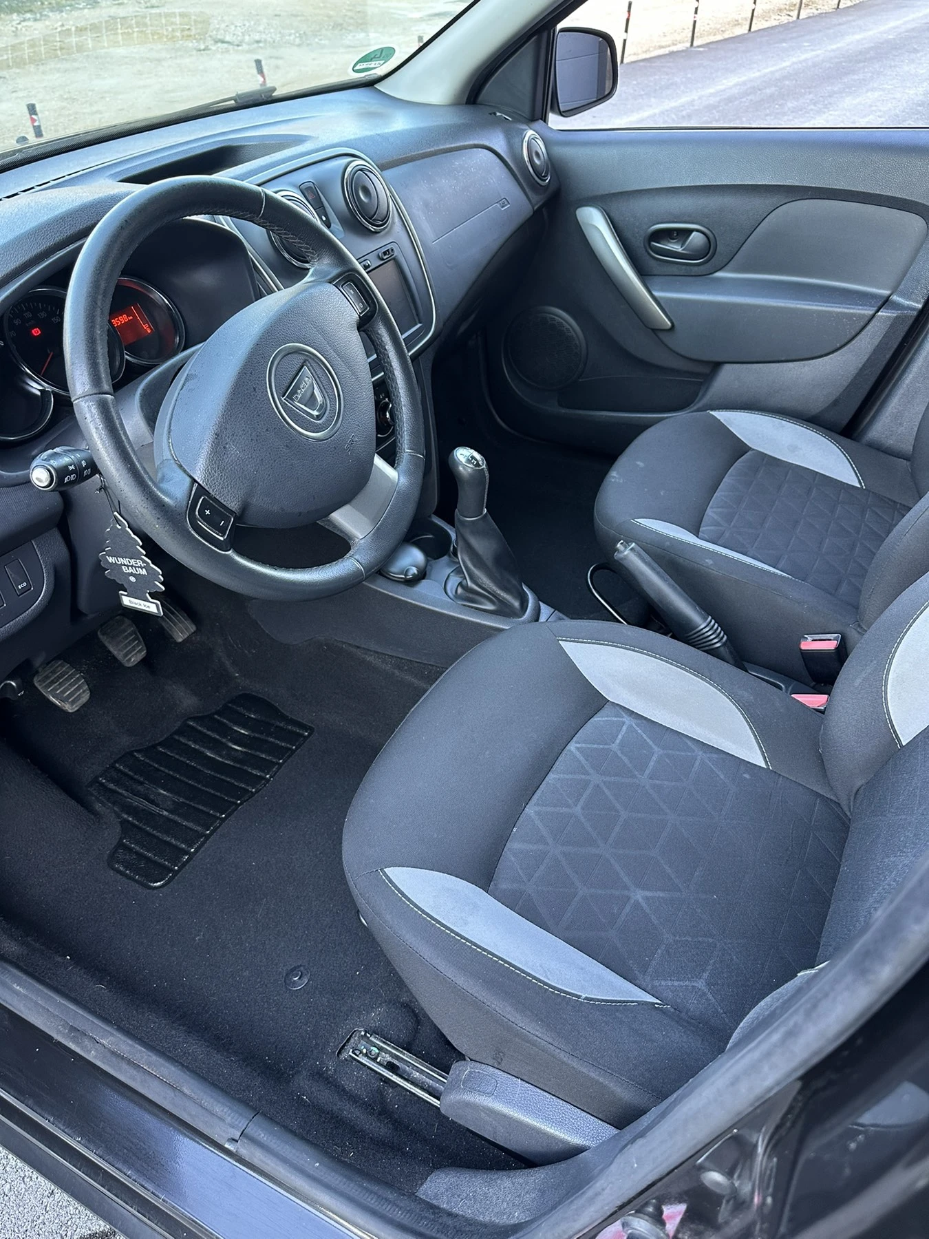 Dacia Sandero | Mobile.bg � ����������� 7