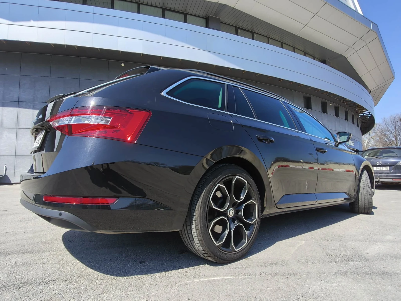 Skoda Superb, снимка 5 - Автомобили и джипове - 53585294
