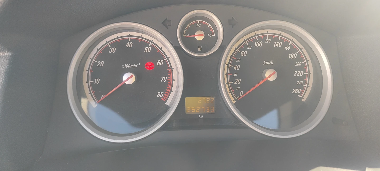 Opel Astra 2.0 T, снимка 13 - Автомобили и джипове - 53703089