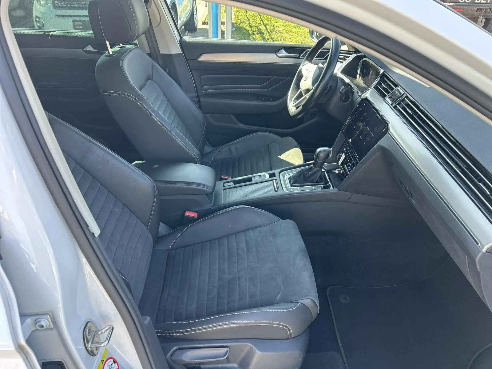 VW Passat, снимка 14 - Автомобили и джипове - 53820202