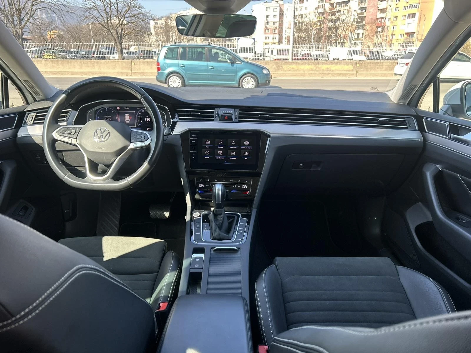 VW Passat, снимка 10 - Автомобили и джипове - 53820202