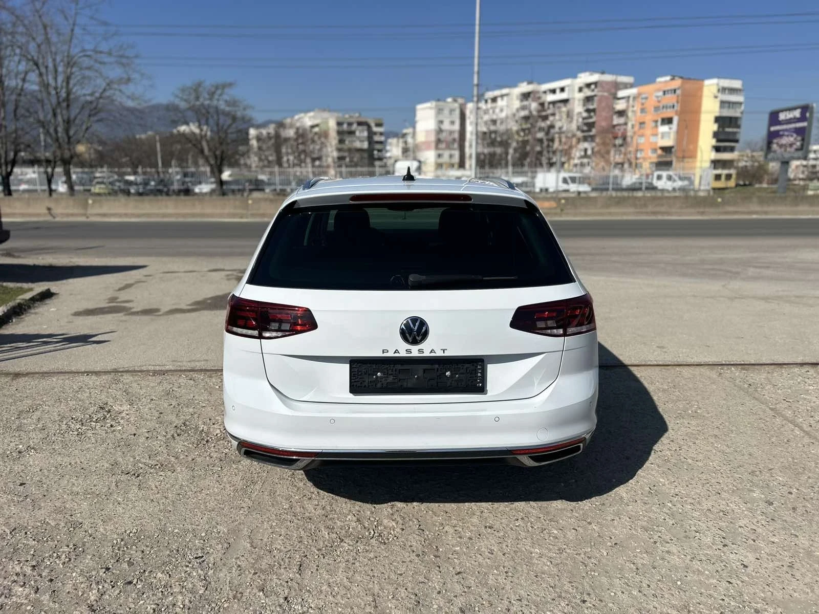 VW Passat, снимка 6 - Автомобили и джипове - 53820202