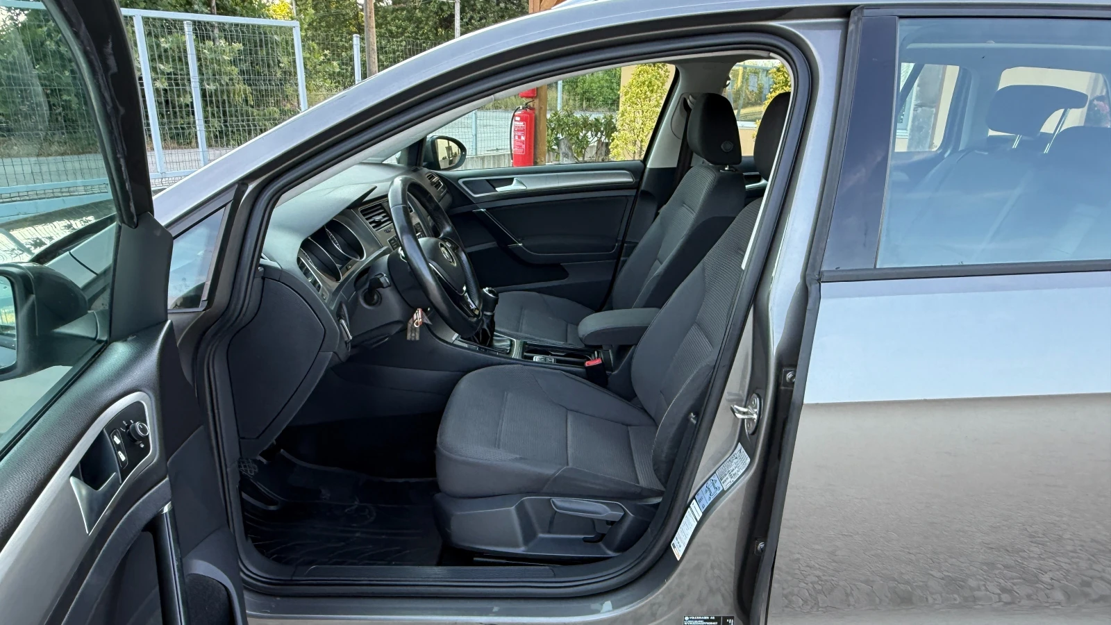 VW Golf 1.6TDI/105��/5��������/BLUEMOTION | Mobile.bg � ����������� 12