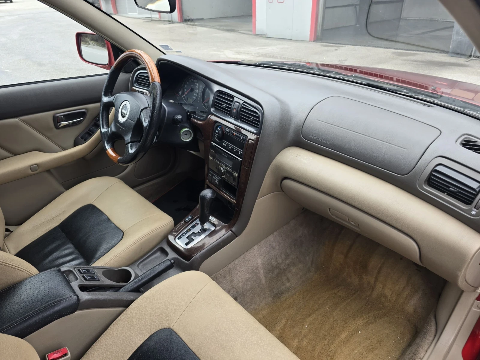 Subaru Outback 3.0H6, снимка 4 - Автомобили и джипове - 54240003