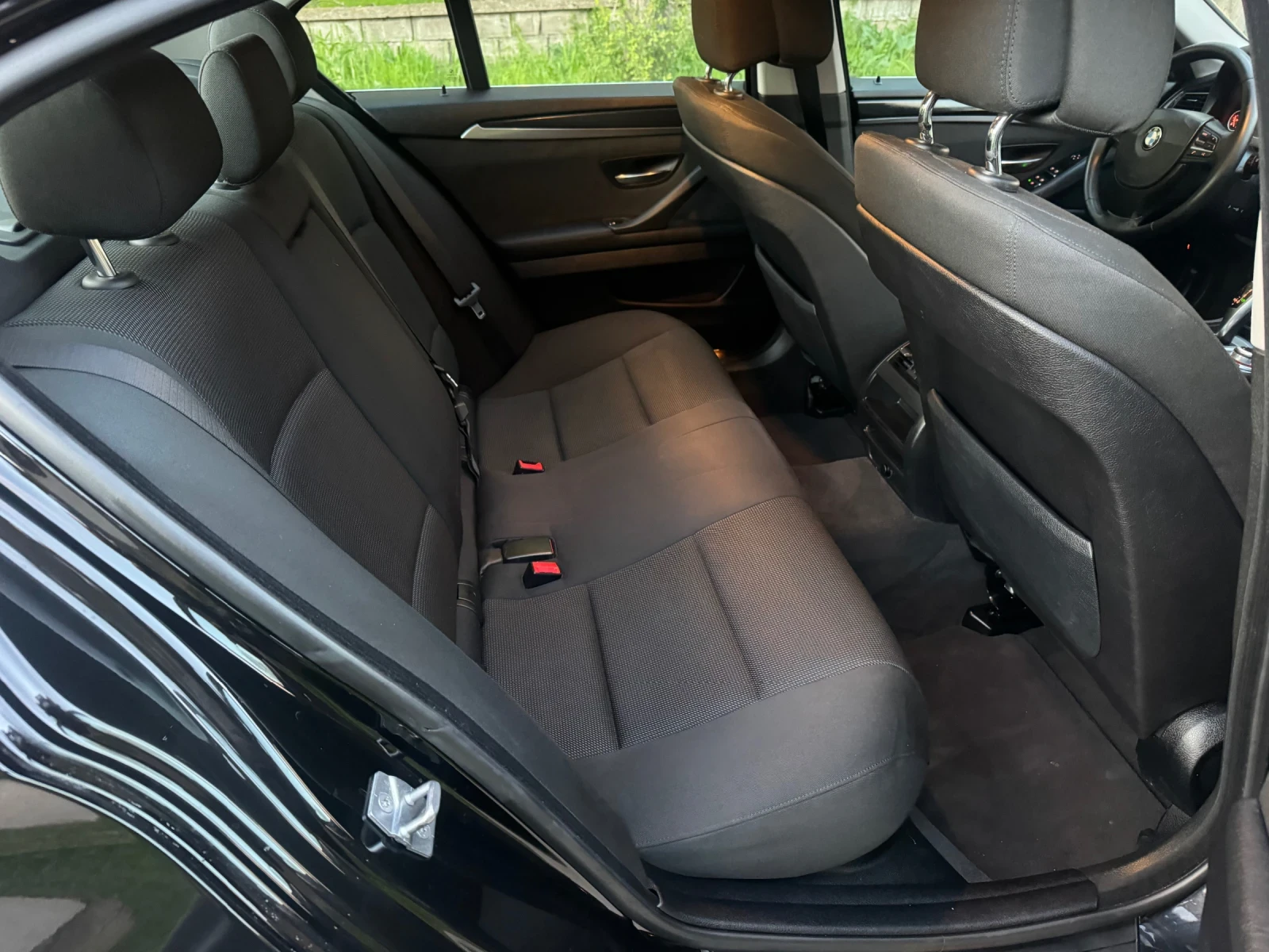 BMW 520 D ;:УНИКАТ;:ЗАПАЗЕН;:, снимка 11 - Автомобили и джипове - 54309225