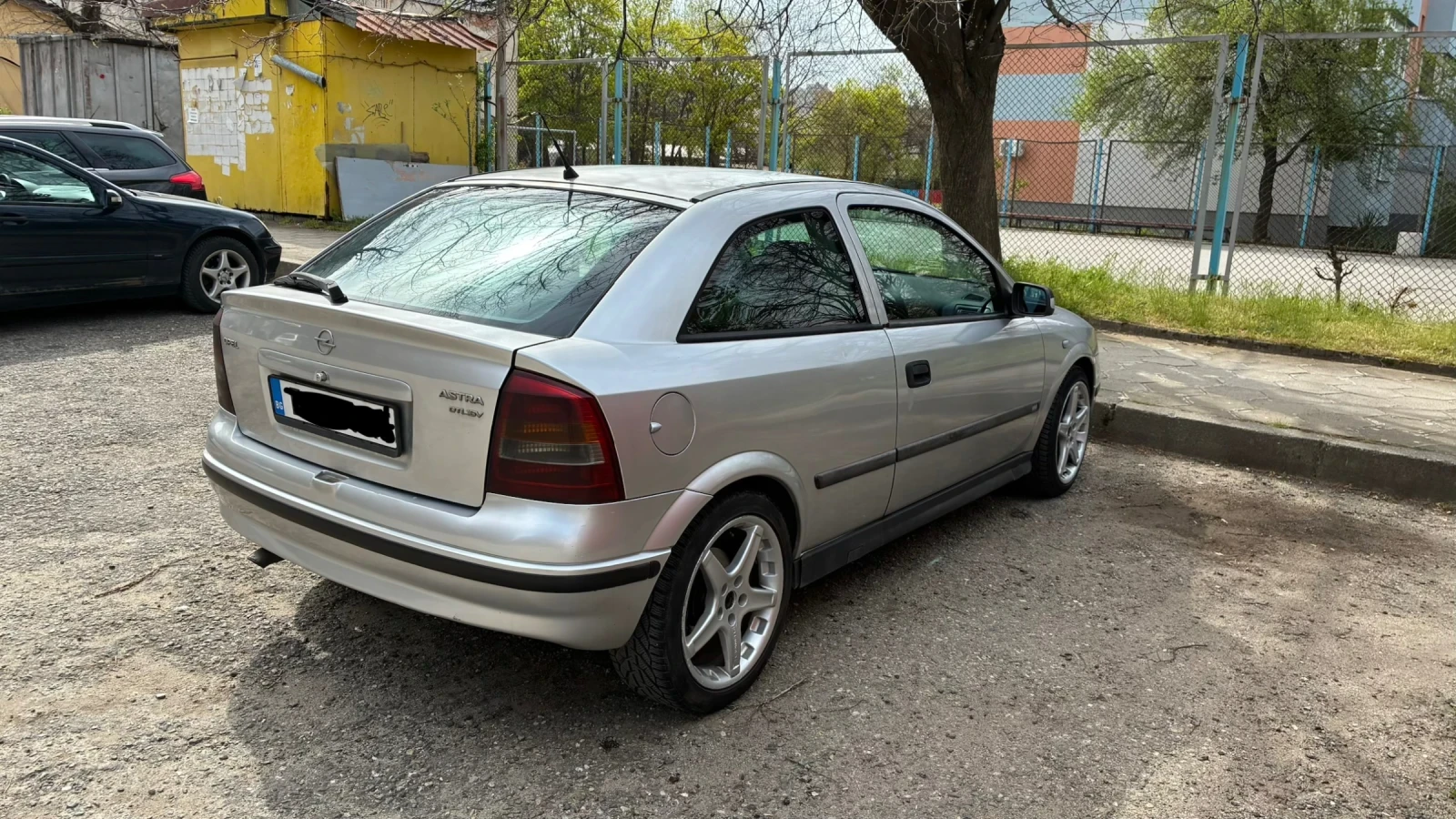 Opel Astra, снимка 2 - Автомобили и джипове - 54542567