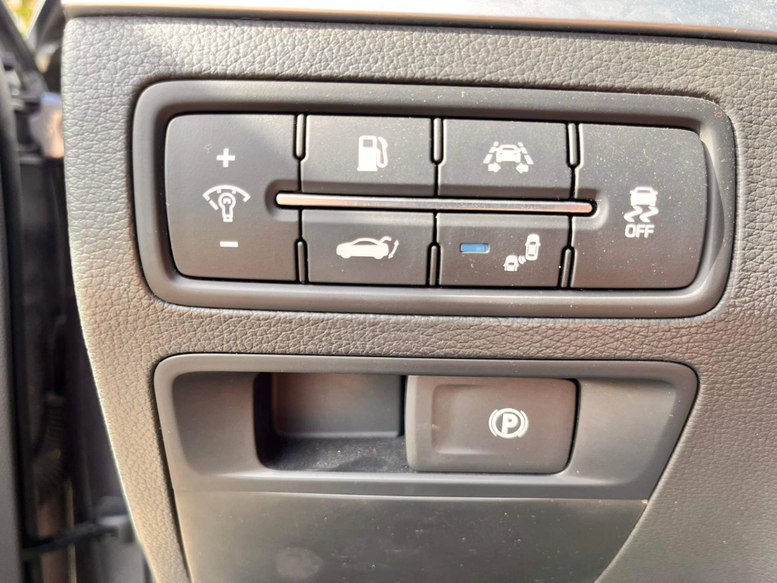 Hyundai Genesis G80 5.0 HTRAC, снимка 14 - Автомобили и джипове - 54570697