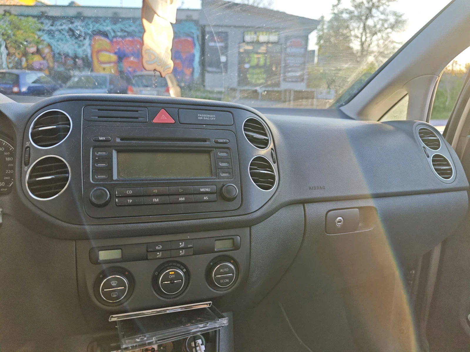 VW Golf Plus 1.9 TDI, снимка 8 - Автомобили и джипове - 54662965