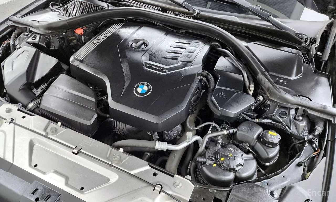 BMW 330 M SPORT* SHADOW LINE* КОЖА* ПОДГРЕВ* ПАНО* HEAD UP, снимка 5 - Автомобили и джипове - 54683213