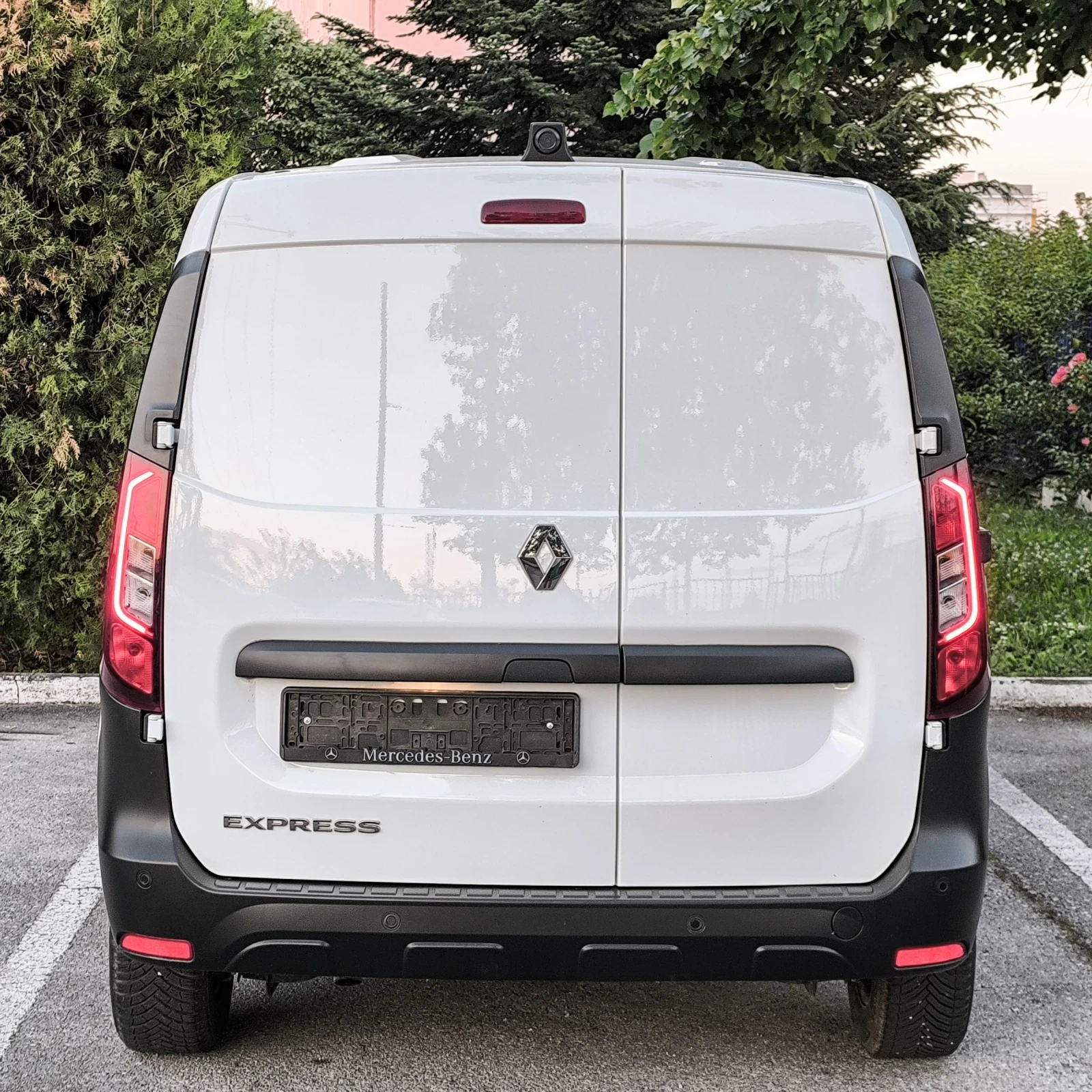 Renault Express 1.5DCI 16000КМ. КАМЕРА НАВИ КЛИМА, снимка 4 - Автомобили и джипове - 54683012