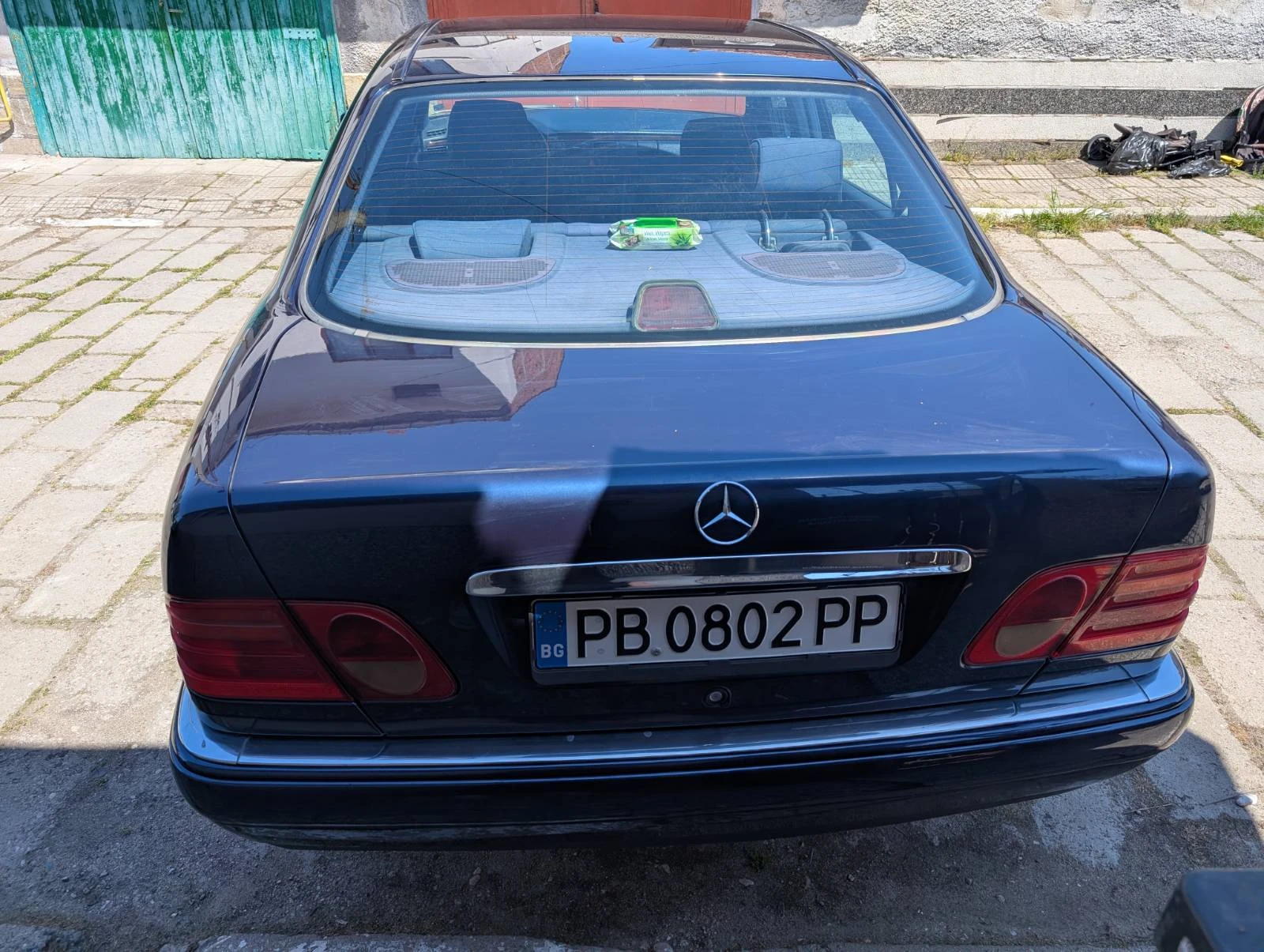 Mercedes-Benz E 300, снимка 8 - Автомобили и джипове - 54793721