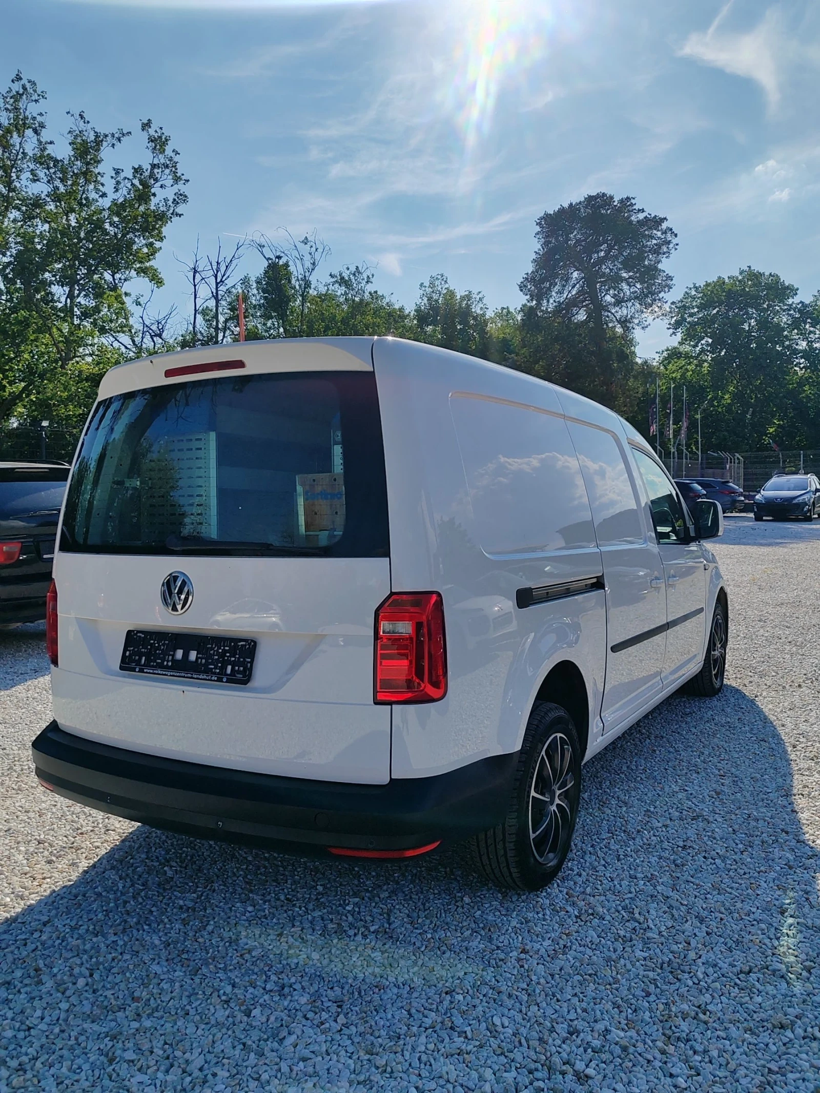 VW Caddy 2.0, 109к.с.4х4. Подвижна работилница. , снимка 3 - Автомобили и джипове - 54825723