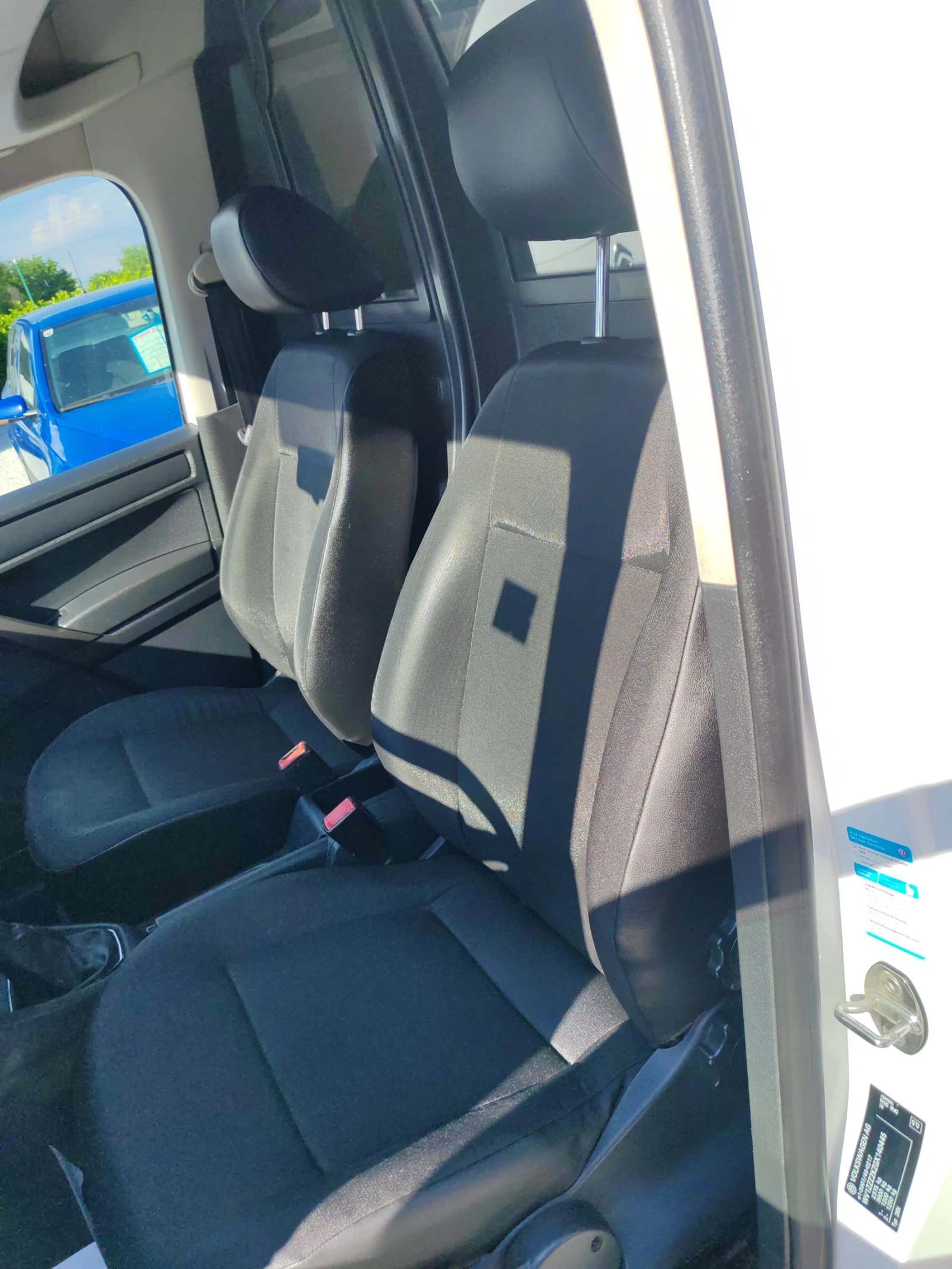 VW Caddy 2.0, 109к.с.4х4. Подвижна работилница. , снимка 10 - Автомобили и джипове - 54825723