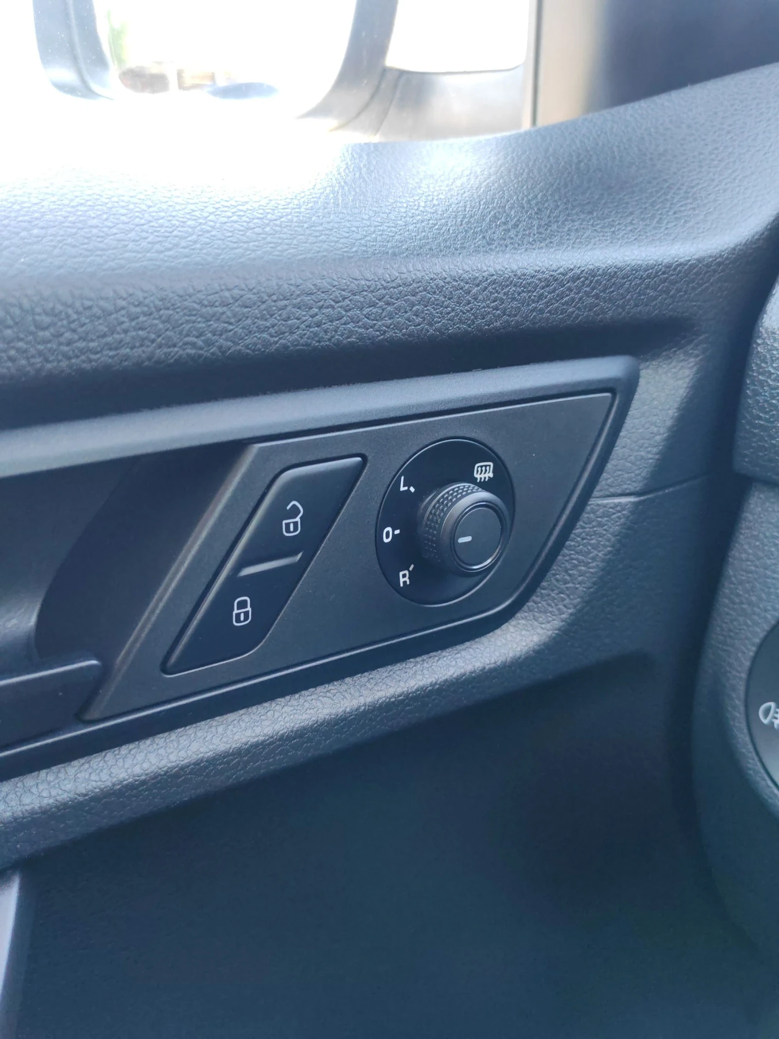 VW Caddy 2.0, 109к.с.4х4. Подвижна работилница. , снимка 14 - Автомобили и джипове - 54825723