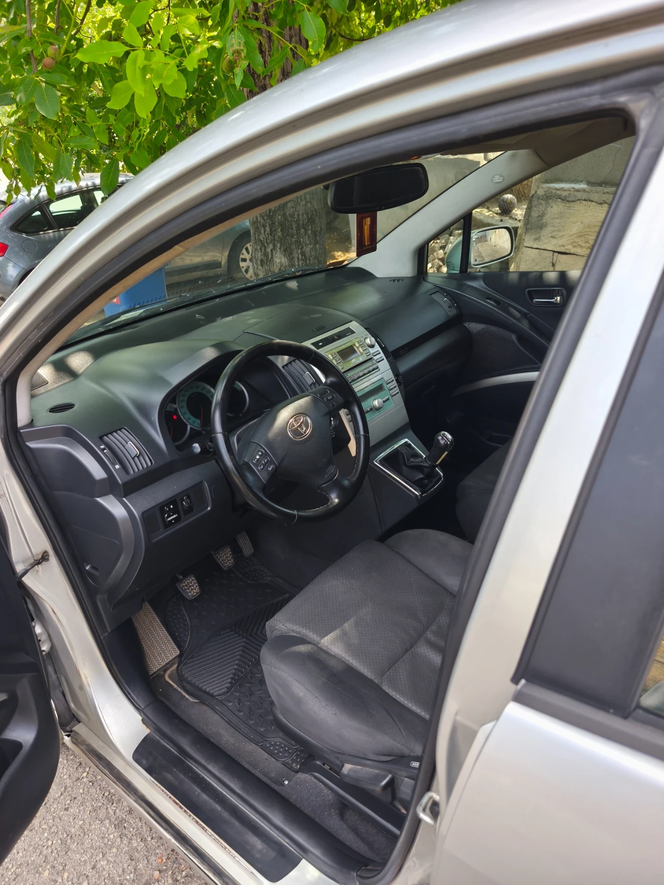 Toyota Corolla verso, снимка 8 - Автомобили и джипове - 55267125