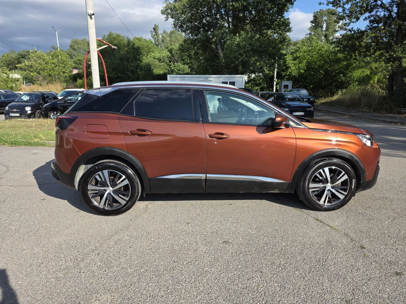 Peugeot 3008 1.2БЕНЗИН/АВТ/АЛУР/ЛЕД, снимка 4 - Автомобили и джипове - 55382337